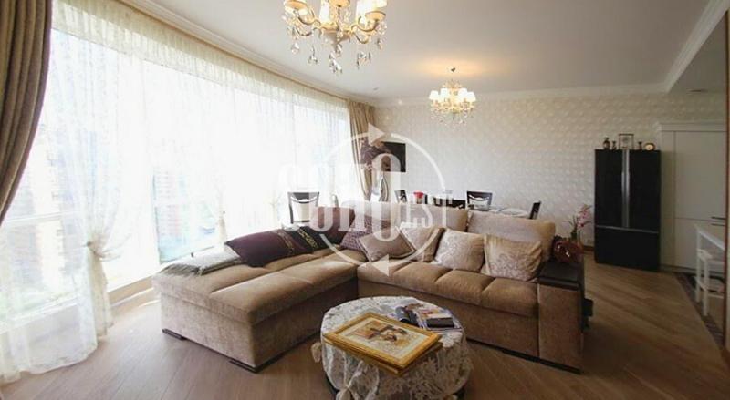 3-комн. квартира, 135 м², 20/36 этаж