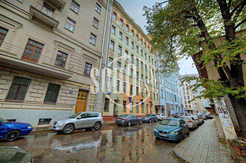 2-комн. квартира, 70 м², 3/8 этаж