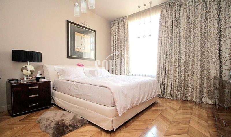 2-комн. квартира, 143 м², 9/14 этаж