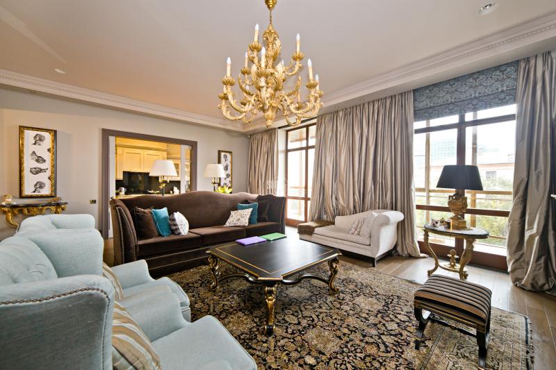 3-комн. квартира, 166 м², 4/9 этаж