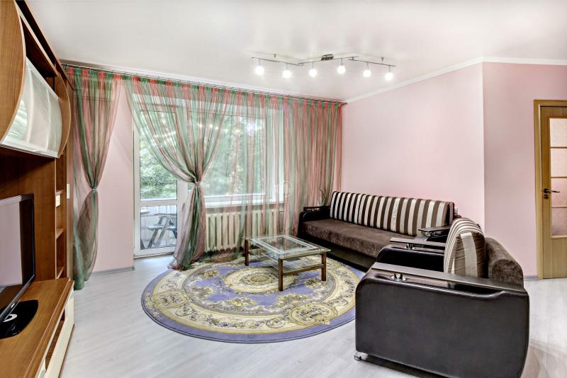 2-комн. квартира, 60 м², 3/9 этаж
