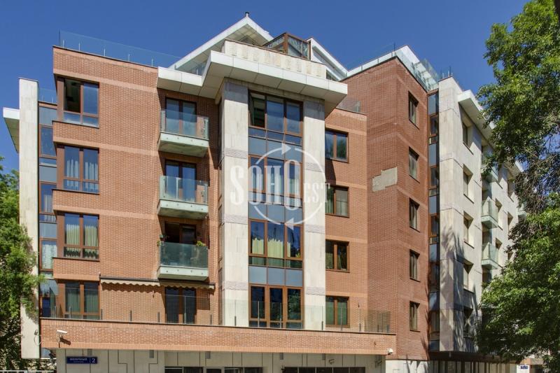 4-комн. квартира, 211 м², 3/7 этаж