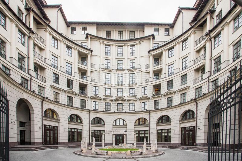 5-комн. квартира, 281 м², 3/8 этаж