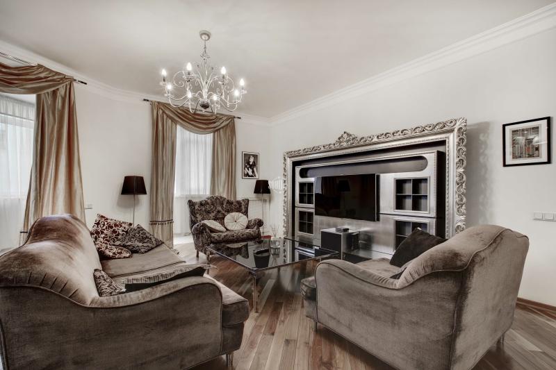 3-комн. квартира, 117 м², 5/17 этаж