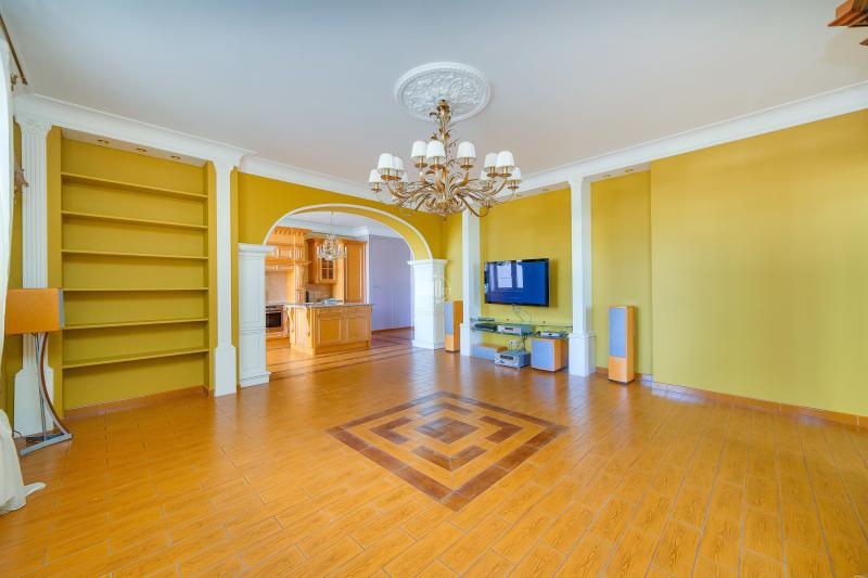 2-комн. квартира, 136 м², 31/35 этаж