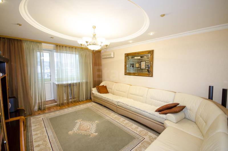 3-комн. квартира, 81 м², 8/10 этаж
