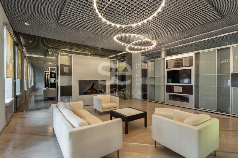3-комн. квартира, 194 м², 2/6 этаж