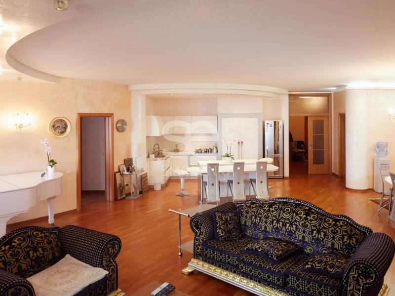 4-комн. квартира, 232 м², 18/25 этаж