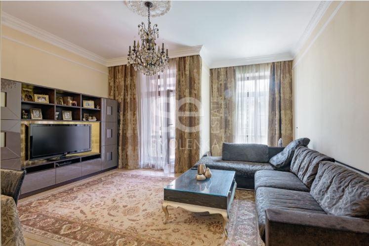 3-комн. квартира, 104 м², 2/6 этаж