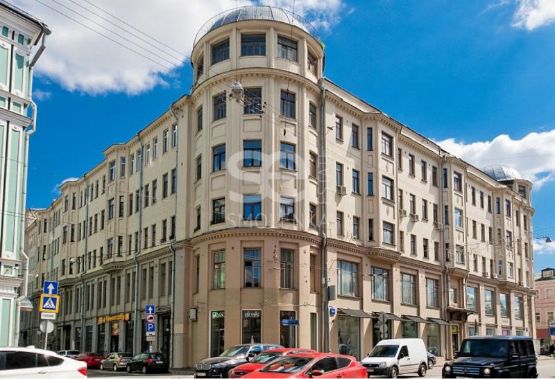 6-комн. квартира, 240 м², 3/6 этаж