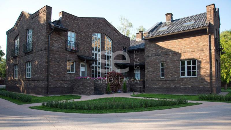 5-комн. квартира, 163.7 м², 1/3 этаж