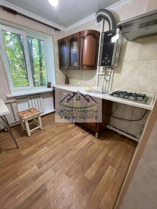 1-комн. квартира, 32 м², 3/4 этаж