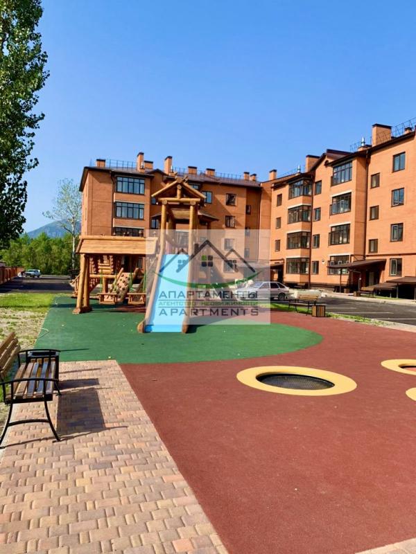 2-комн. квартира, 65 м², 2/4 этаж