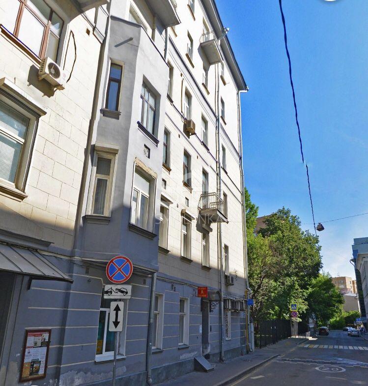 6-комн. квартира, 200 м², 4/6 этаж