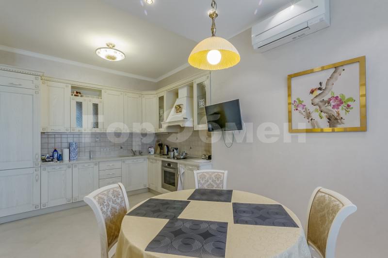 2-комн. квартира, 112 м², 12/23 этаж