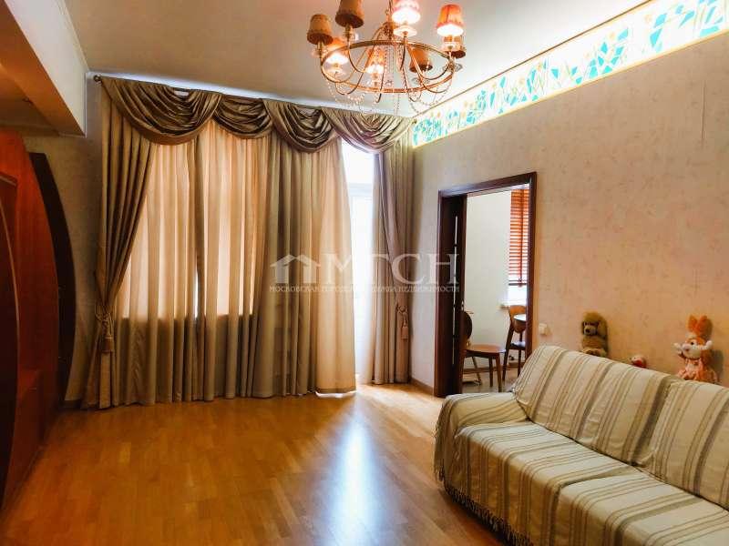 4-комн. квартира, 97.2 м², 5/5 этаж