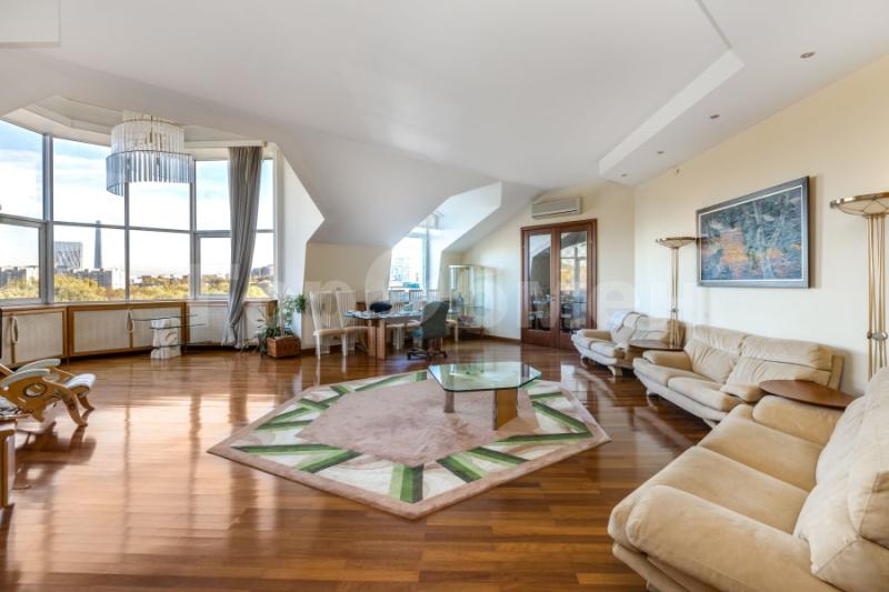 4-комн. квартира, 260.8 м², 7/8 этаж