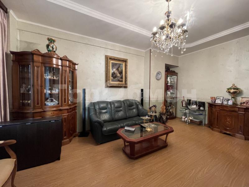 4-комн. квартира, 105 м², 2/5 этаж