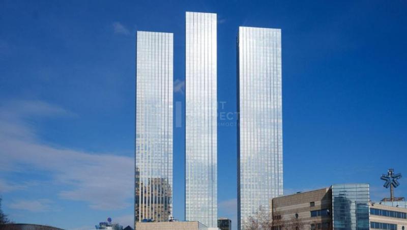 4-комн. квартира, 130 м², 23/70 этаж