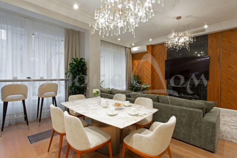 4-комн. квартира, 132 м², 7/7 этаж