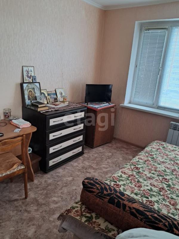 2-комн. квартира, 57 м², 4/10 этаж