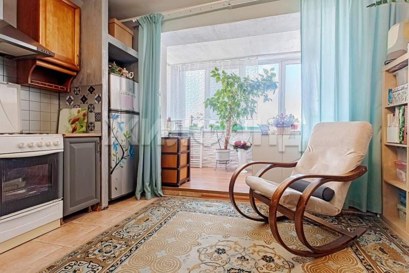 2-комн. квартира, 75.6 м², 7/10 этаж