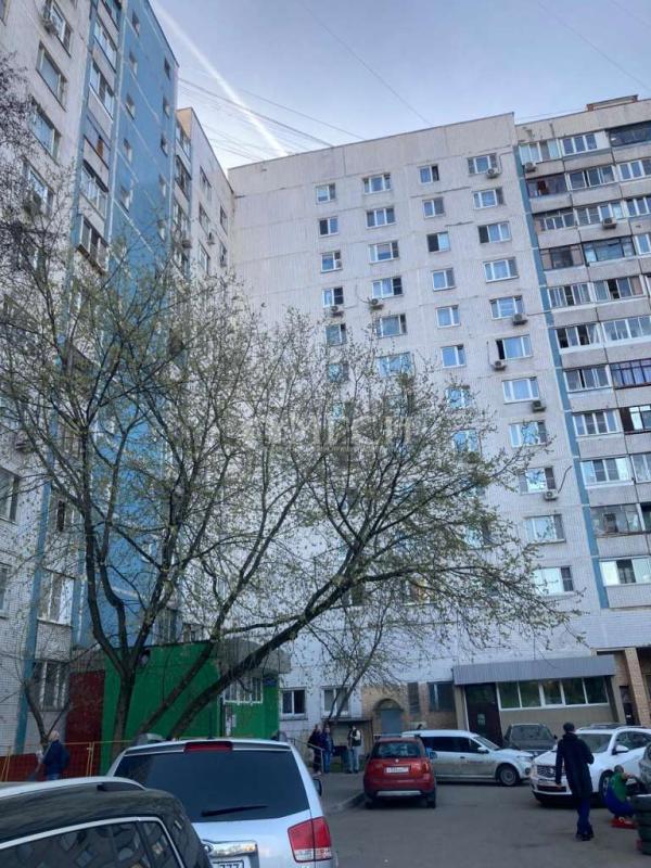 2-комн. квартира, 52 м², 12/12 этаж