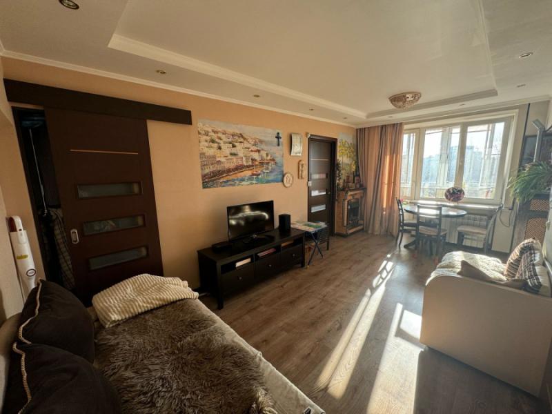 2-комн. квартира, 42.9 м², 8/8 этаж