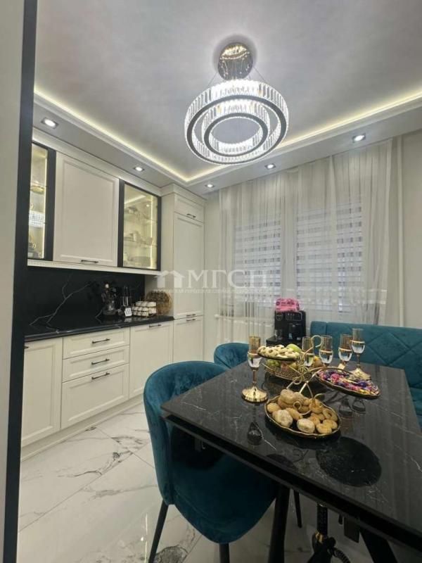 3-комн. квартира, 80 м², 12/17 этаж