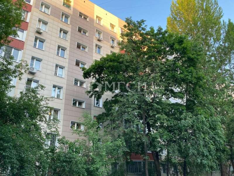 2-комн. квартира, 44 м², 1/9 этаж
