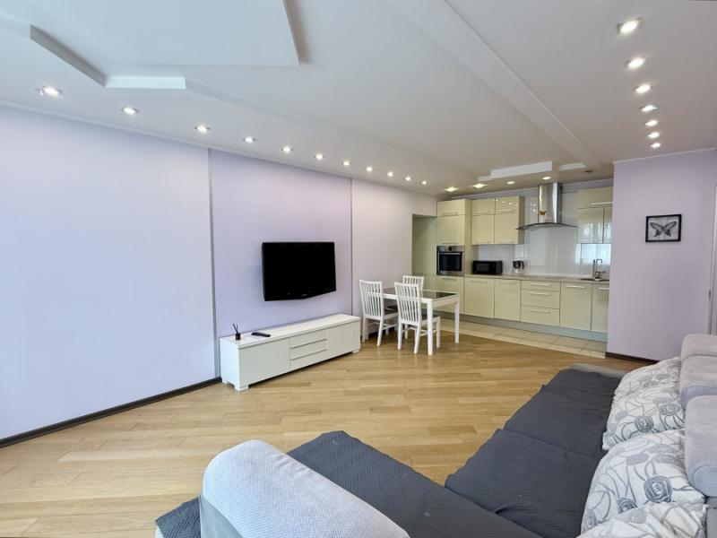 3-комн. квартира, 70.1 м², 6/25 этаж