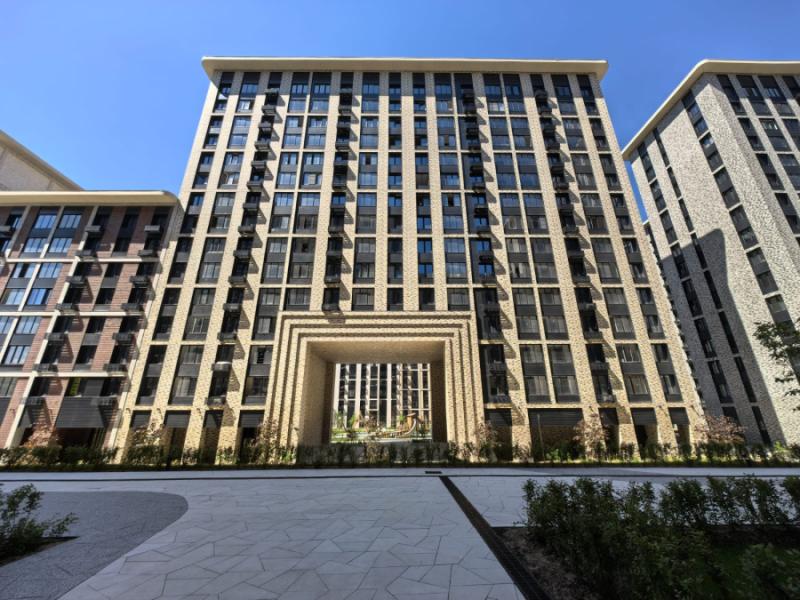 4-комн. квартира, 101 м², 8/17 этаж