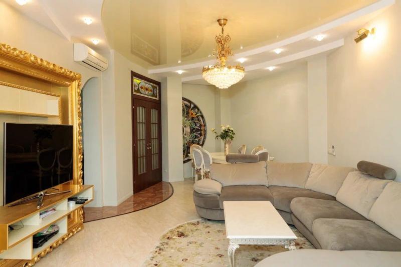 4-комн. квартира, 145 м², 14/19 этаж