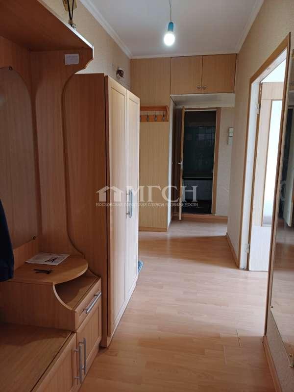 2-комн. квартира, 52 м², 12/14 этаж