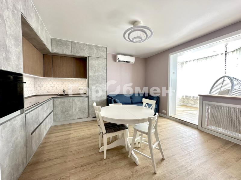 2-комн. квартира, 70.8 м², 4/17 этаж