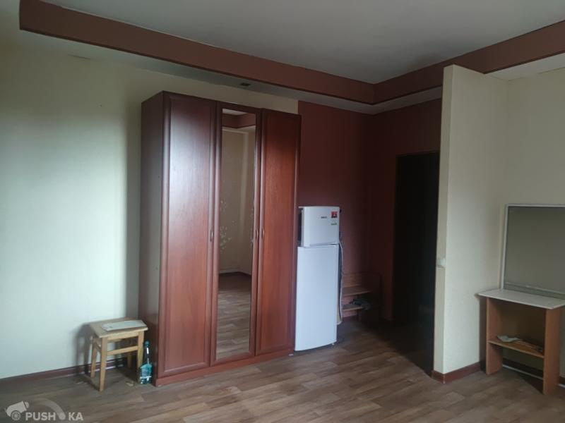 Комната в 3-комнатной квартире, 18 м2