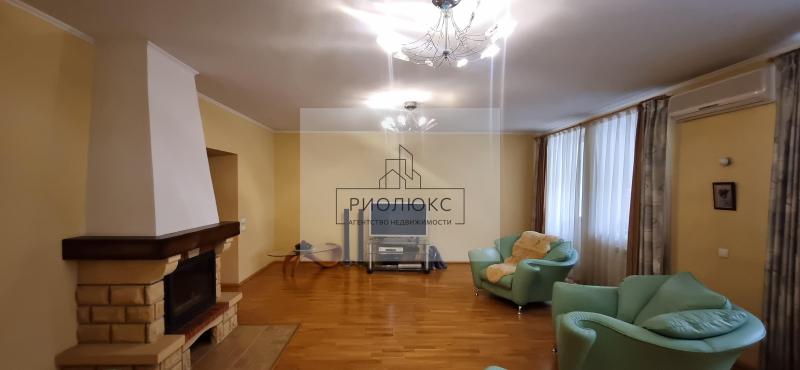 Таунхаус, 253 м², 3 сот.