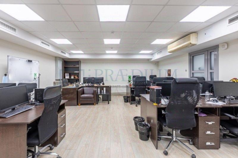 Офис, 573 м²