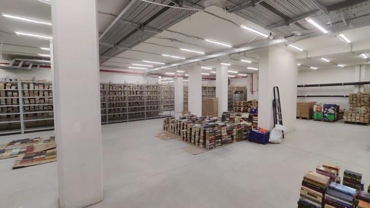 Склад, 736 м²